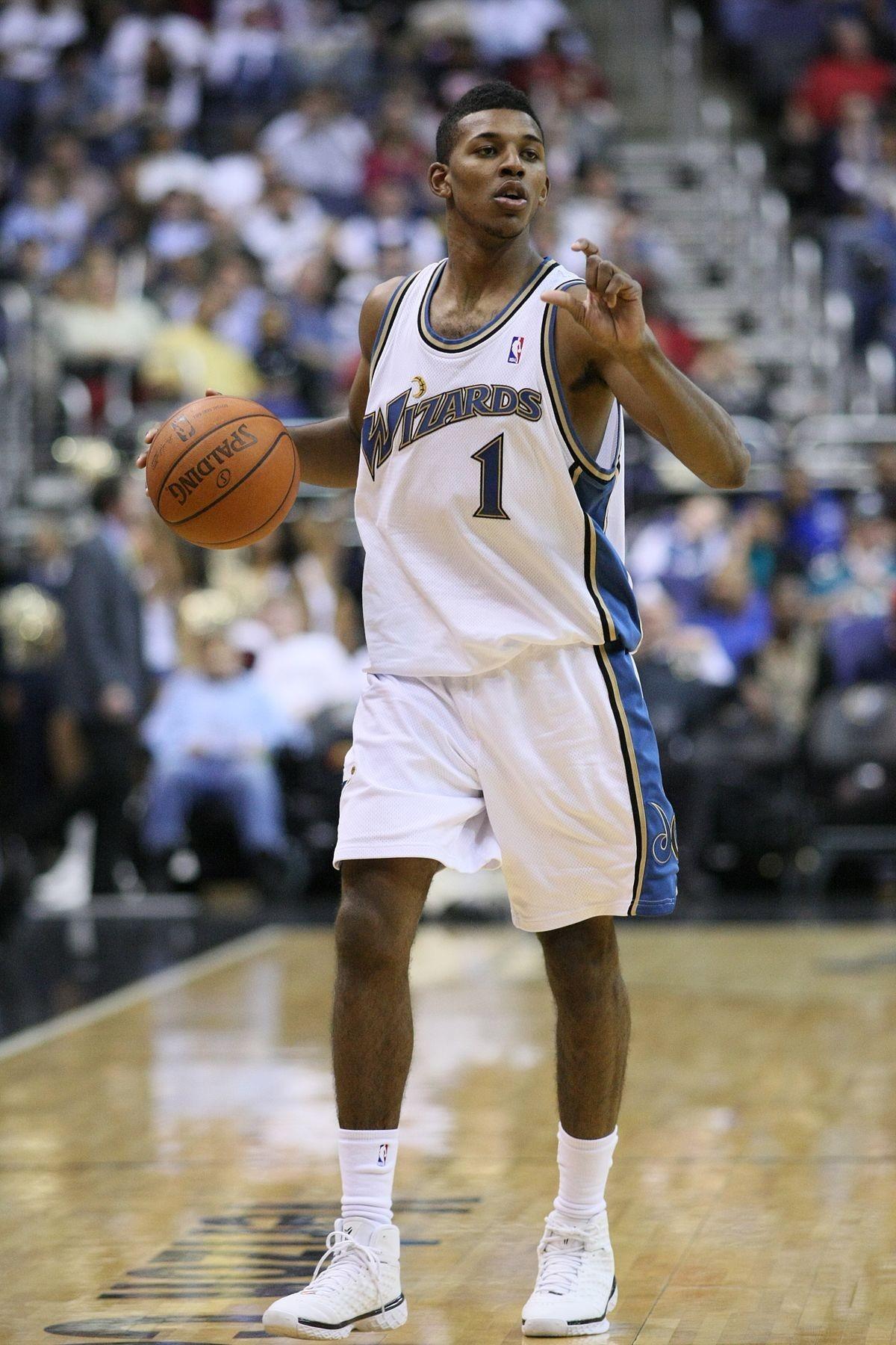 中国女足出战英格兰女足名单：王霜、吴海燕领衔，张琳艳在列（中国女足战英格兰名单公布：王霜、吴海燕领衔，张琳艳入选）