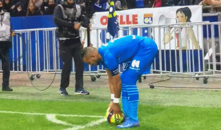 丢四个还能赢！曼城上次在联赛做到还是1957年5-4谢周三