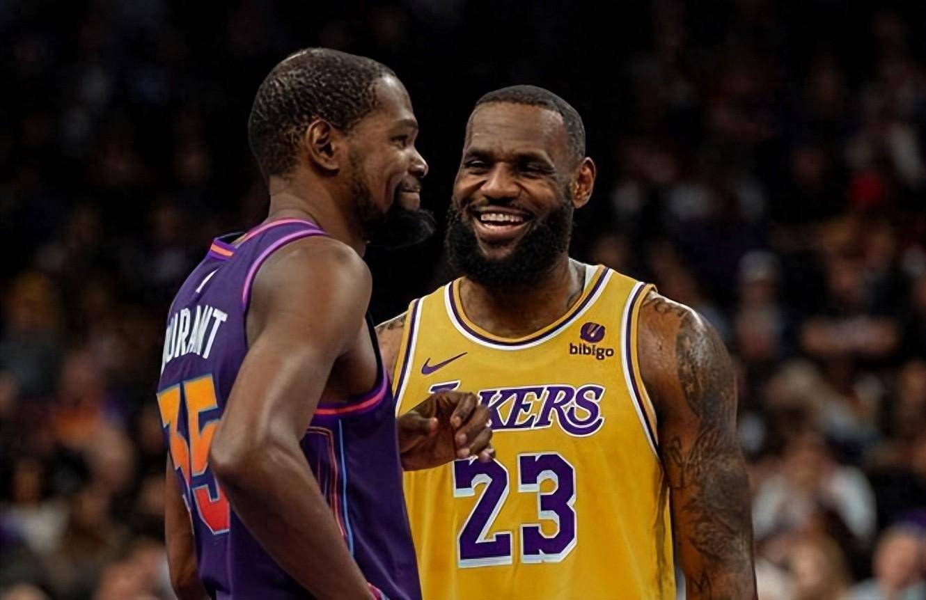 特尔施特根社媒晒恢复训练照片：很高兴归队（特尔施特根社媒分享复训照：开心回归球队）