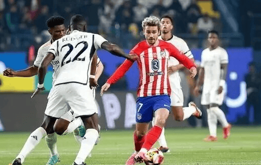 斯基拉：米兰不考虑用里奇换加蒂，提供了德温特或圣地亚哥（斯基拉：米兰拒绝用里奇交换加蒂，改以德温特或圣地亚哥作为筹码）