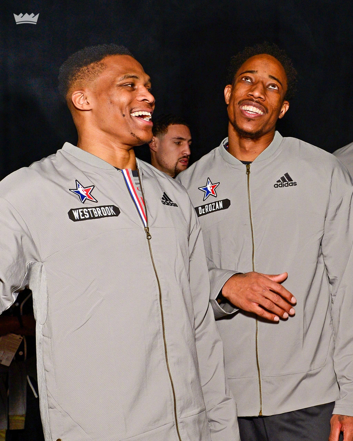 巴萨在塞维利亚对阵贝蒂斯的百年对决：历史的延续与未来的碰撞（百年宿敌再会塞维利亚：巴萨VS贝蒂斯，历史延续与未来争锋）